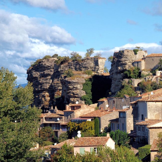 Saignon_panorama_du_village